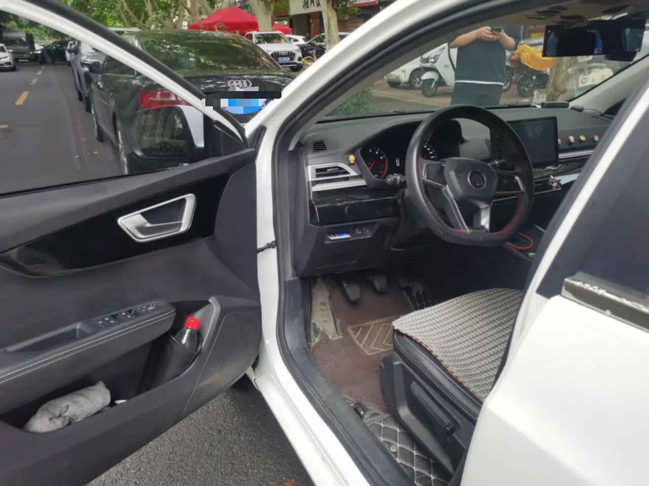BYD Qin 2019 1.5L Manual Comfort Version — миниатюра 13