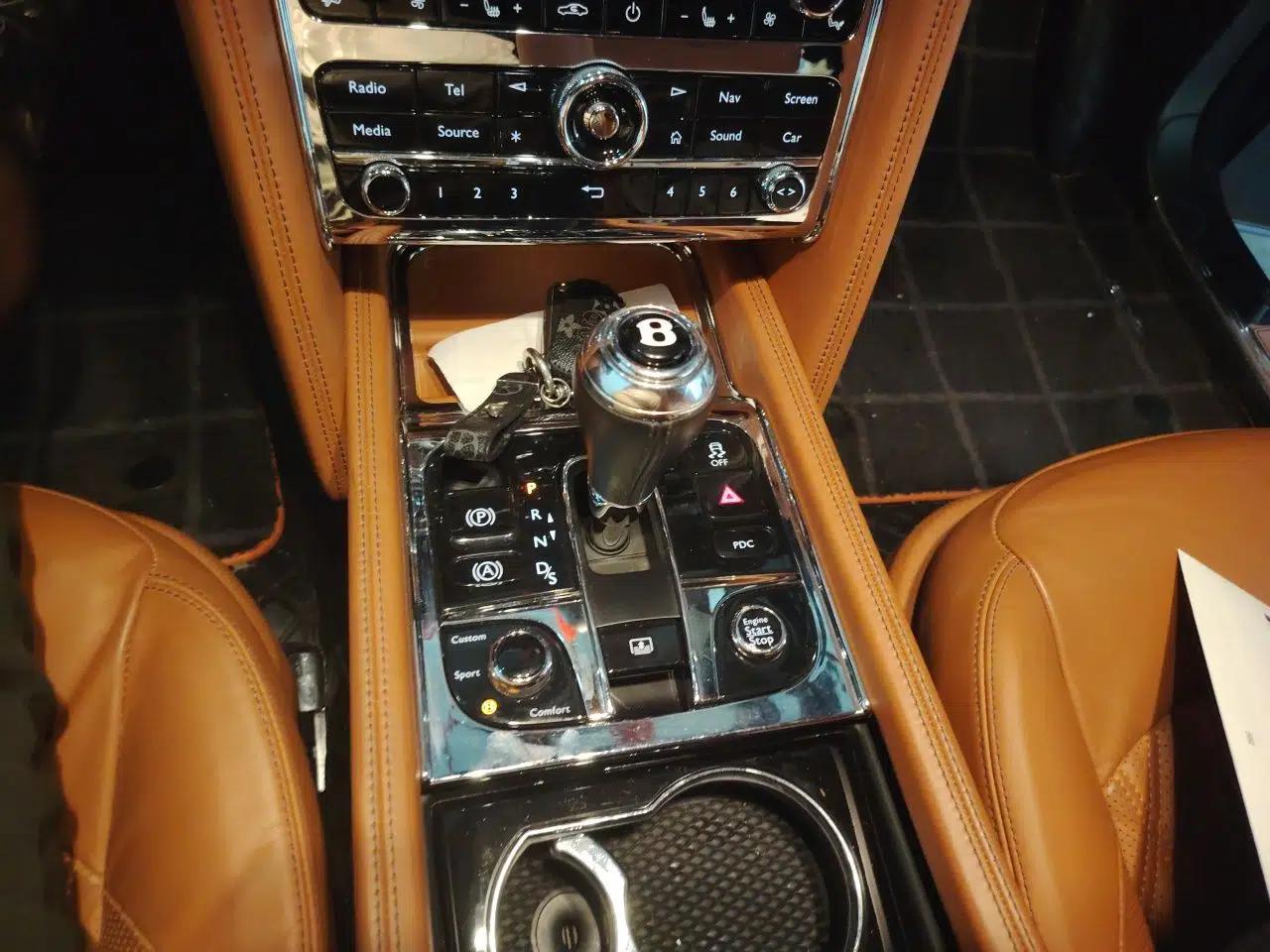 Bentley Mulsanne 2017 6.8T Long Wheelbase Version — миниатюра 14