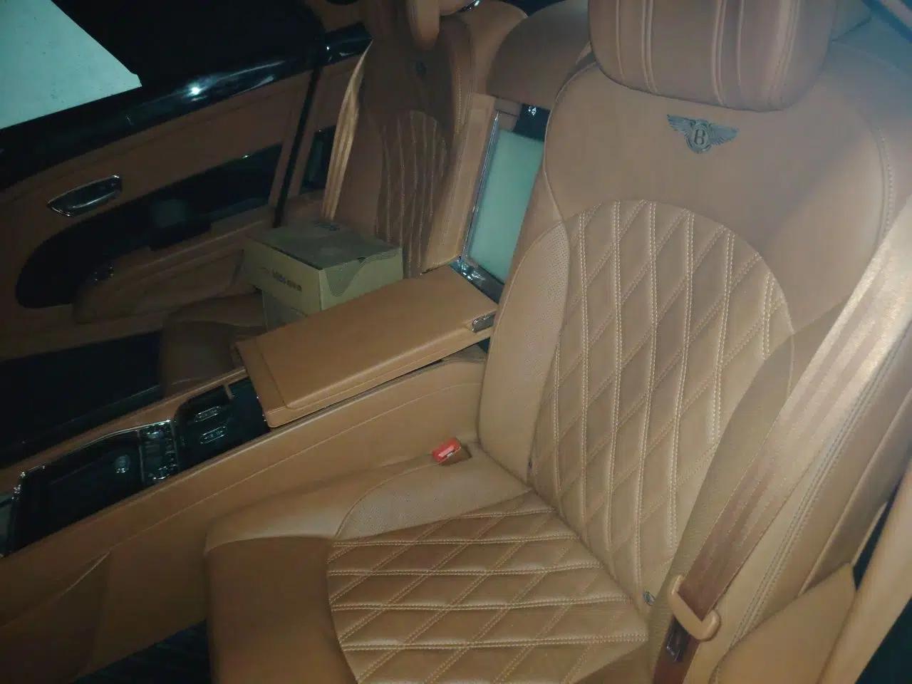 Bentley Mulsanne 2017 6.8T Long Wheelbase Version — миниатюра 17