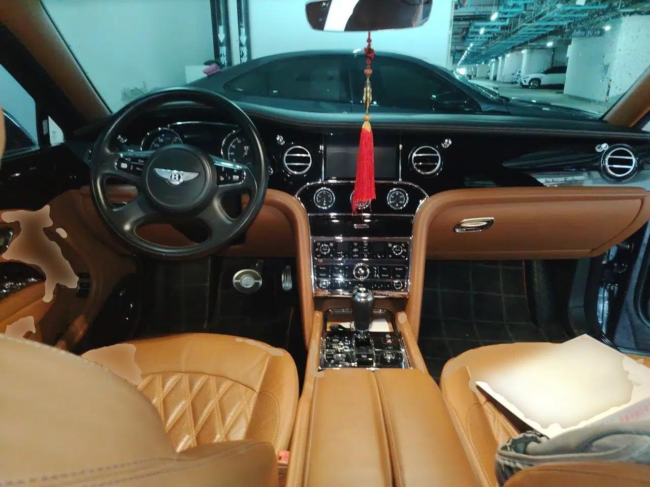 Bentley Mulsanne 2017 6.8T Long Wheelbase Version — миниатюра 9