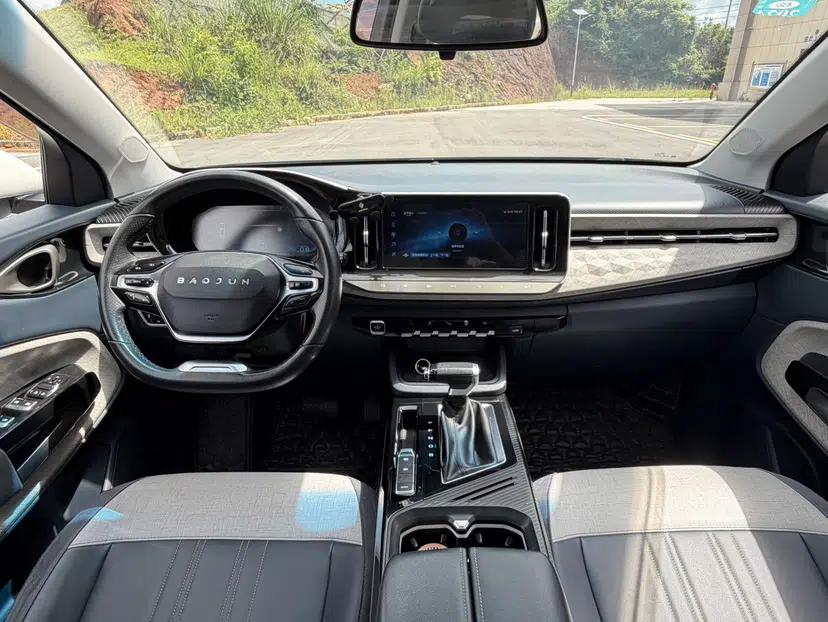 Baojun RM-5 2019 1.5T CVT 24-Hour Online Prestige Version 6 Seats — миниатюра 30
