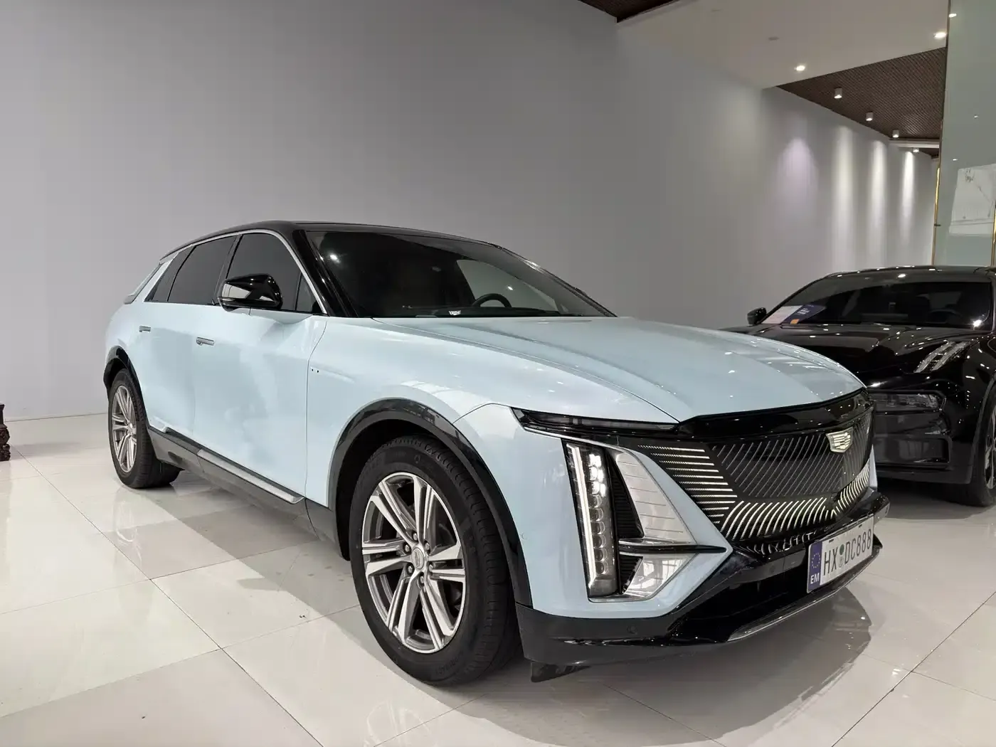 iQ Ruige 2022 Rear-Wheel Drive Long-Range Premium Edition — миниатюра 2