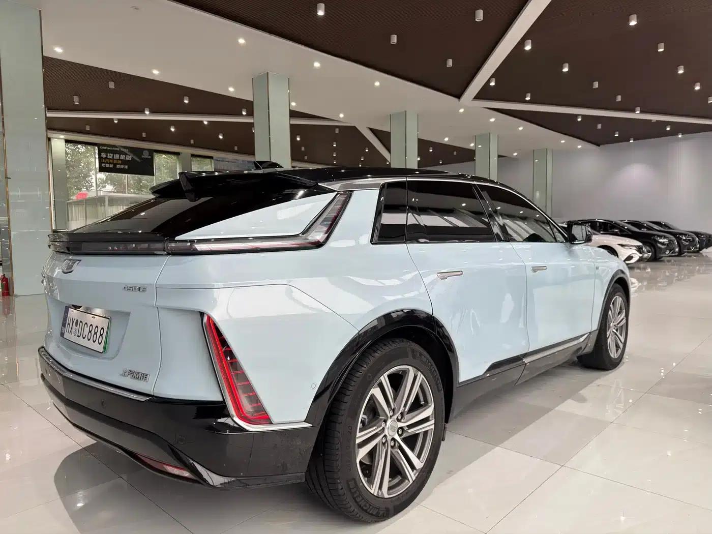 iQ Ruige 2022 Rear-Wheel Drive Long-Range Premium Edition — миниатюра 16