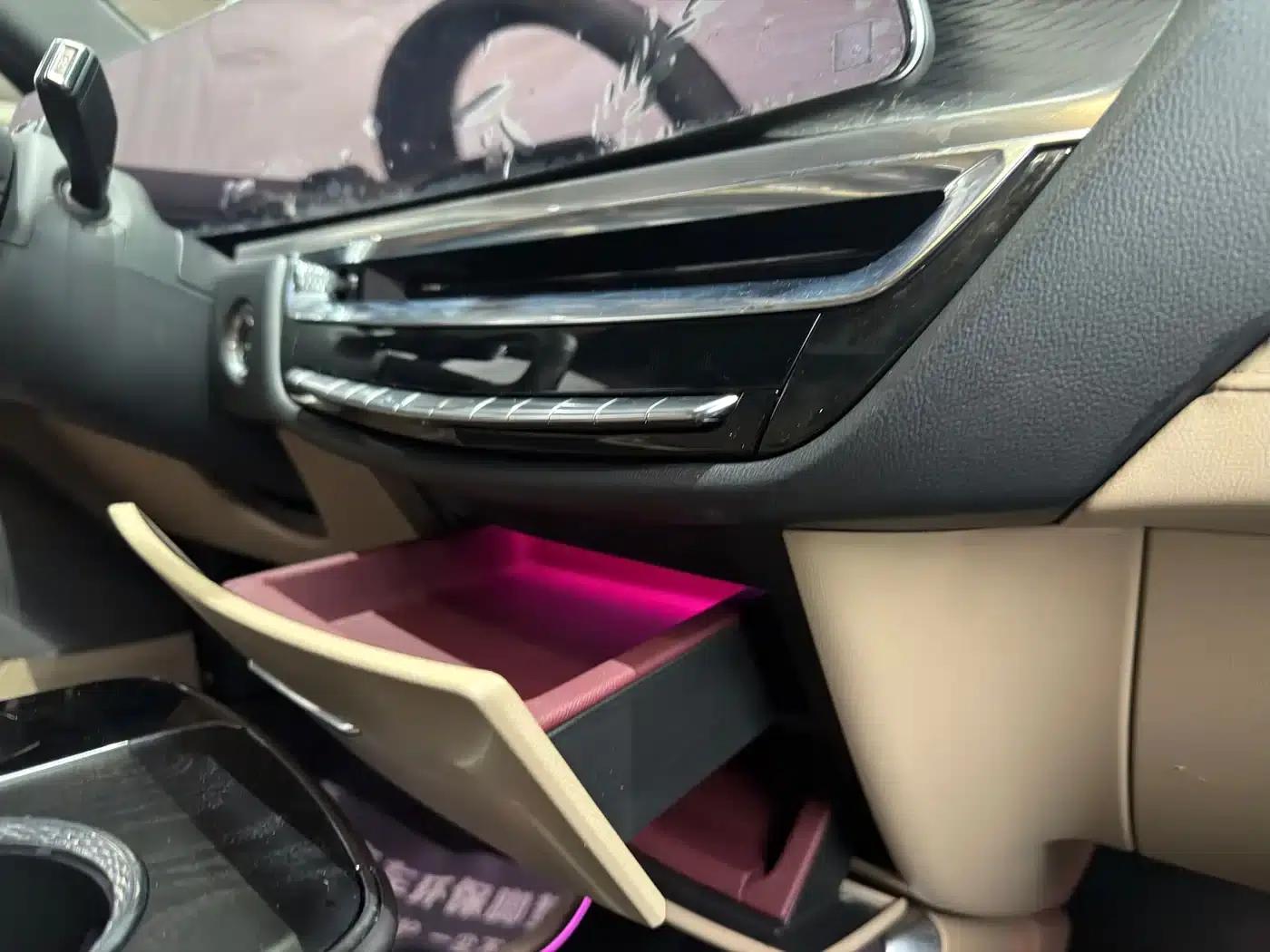 iQ Ruige 2022 Rear-Wheel Drive Long-Range Premium Edition — миниатюра 17