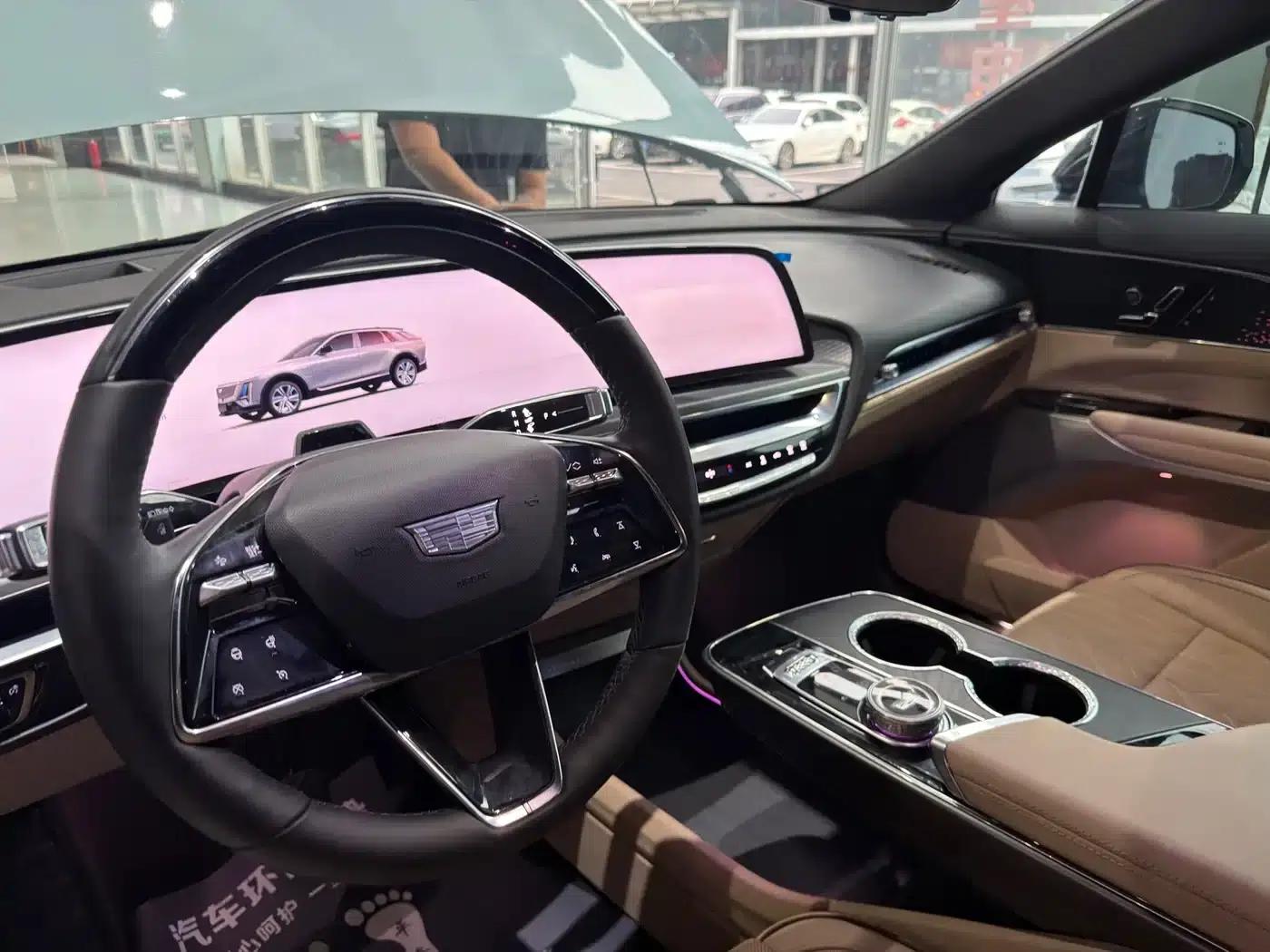 iQ Ruige 2022 Rear-Wheel Drive Long-Range Premium Edition — миниатюра 6