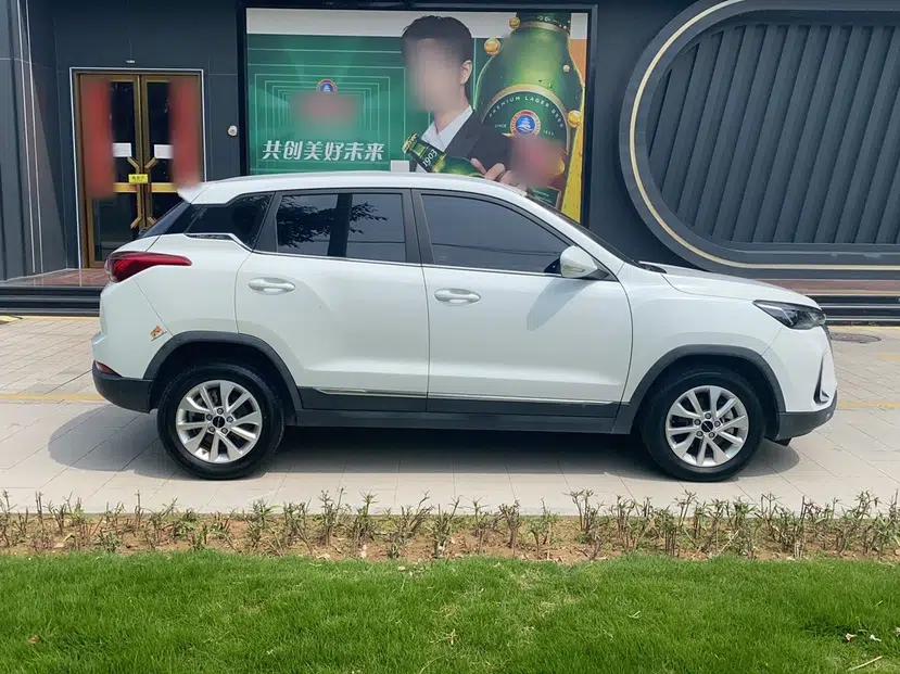 BAIC Beijing X3 2019 1.5T CVT Glory Edition — миниатюра 14