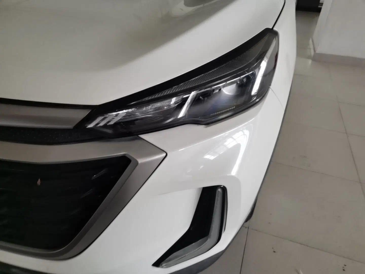 BAIC Beijing X3 2019 1.5T CVT Glory Edition — миниатюра 8