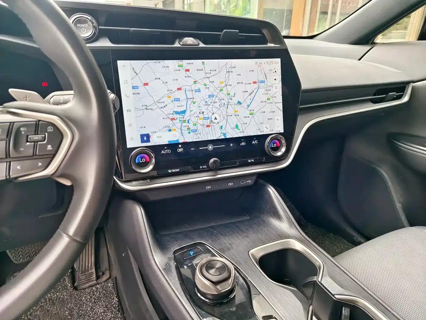 Lexus RZ 2023 450e AWD Luxury Edition — миниатюра 11