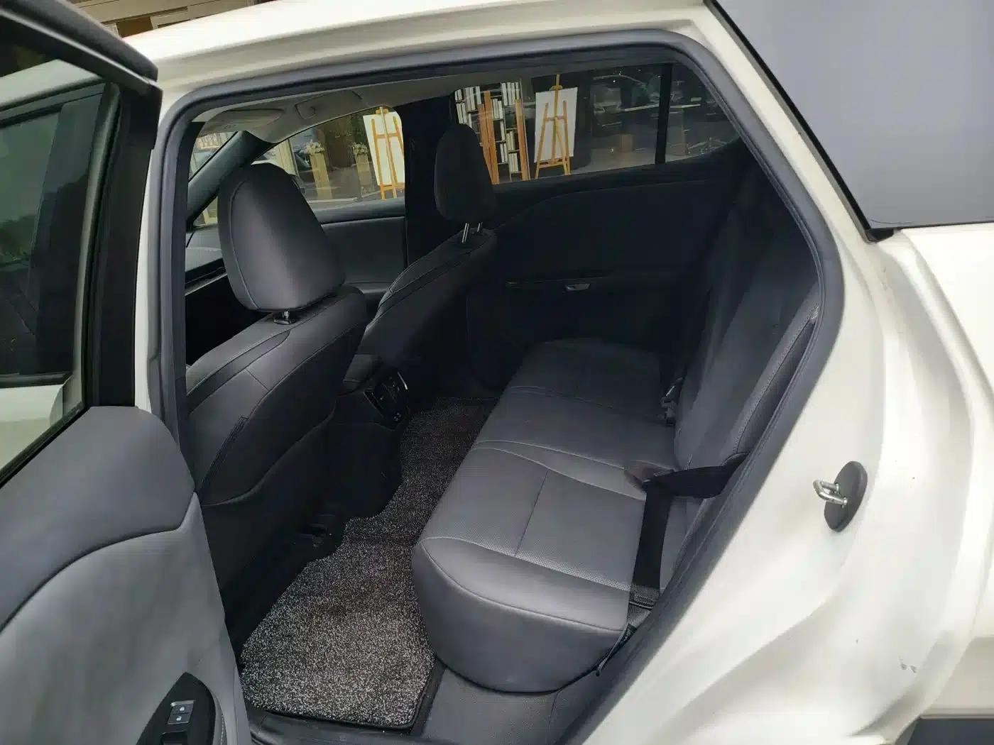 Lexus RZ 2023 450e AWD Luxury Edition — миниатюра 8