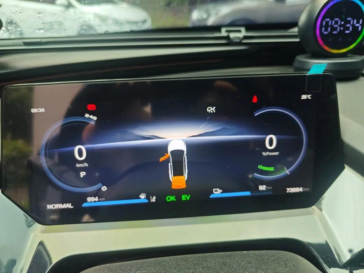 CHANGAN OSHAN Z6 New Energy 2023 ZhiDian iDD 150KM Flagship PLUS — миниатюра 11