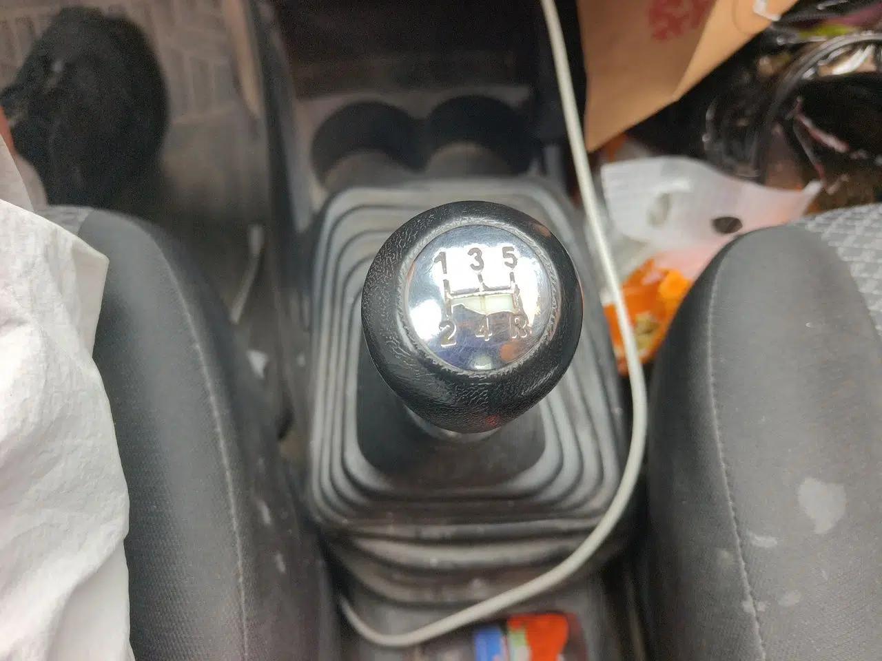 CHANGAN OSHAN Olisway 2013 1.2L Manual Elite Model — миниатюра 14
