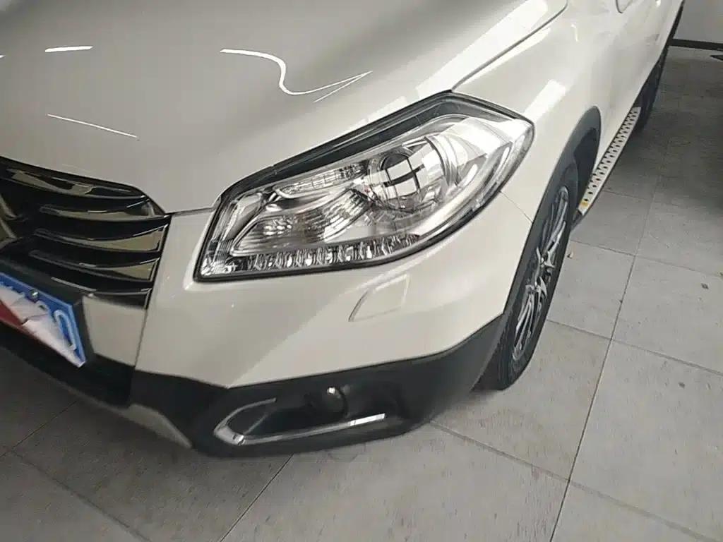 2015 Vitara 1.4T Automatic 2WD Premium — миниатюра 24