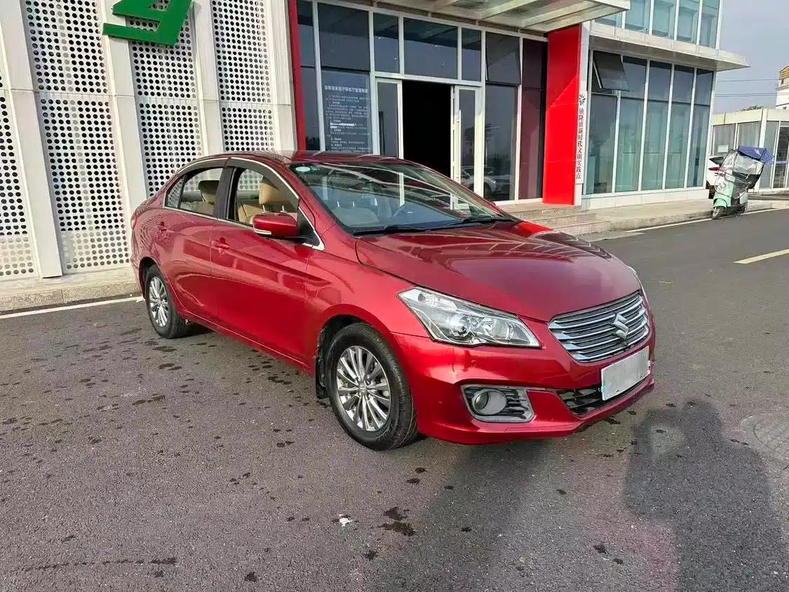 Ciaz 2015 1.6L Automatic Comfort Edition — миниатюра 21