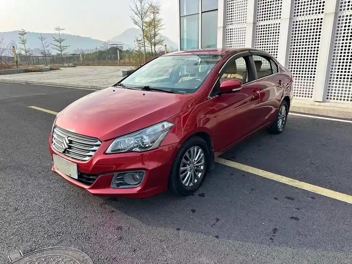 Ciaz 2015 1.6L Automatic Comfort Edition — миниатюра 22