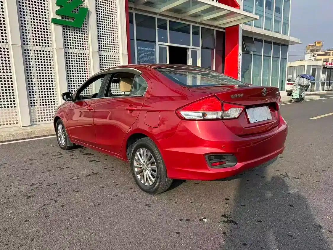 Ciaz 2015 1.6L Automatic Comfort Edition — миниатюра 26