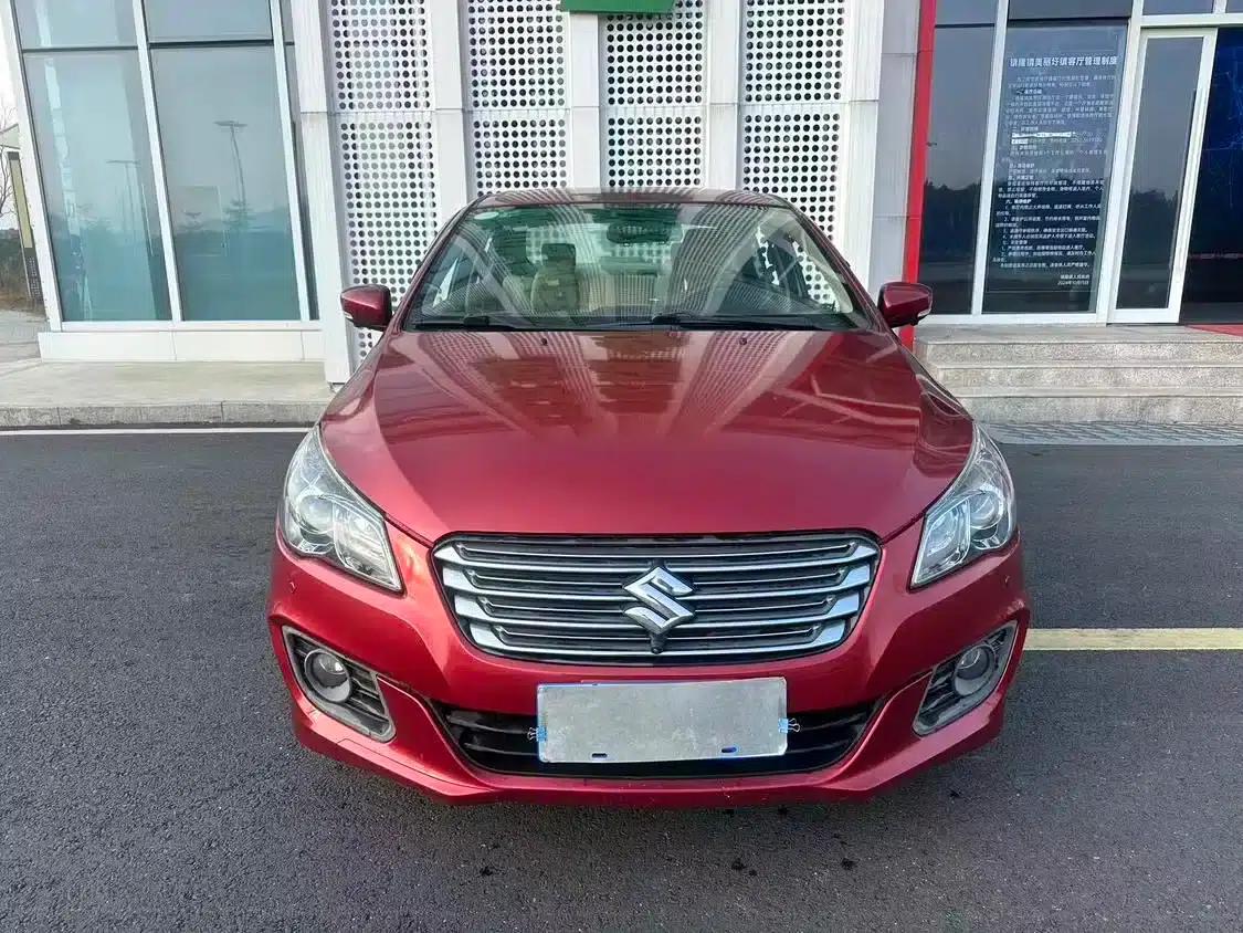 Ciaz 2015 1.6L Automatic Comfort Edition — миниатюра 5