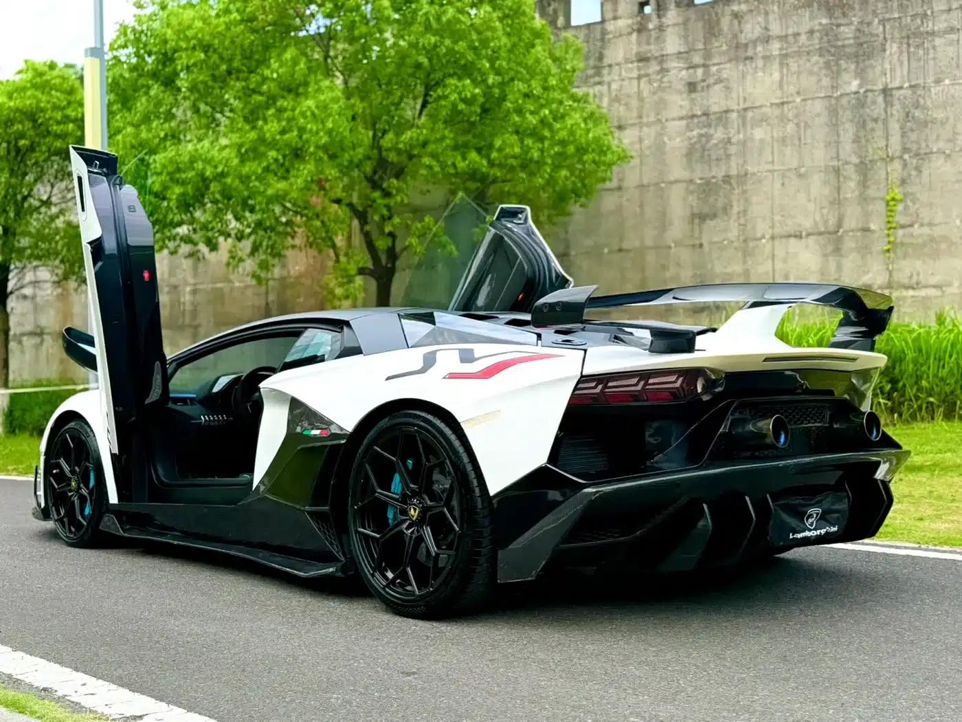 2011 Aventador LP 700-4 — миниатюра 24