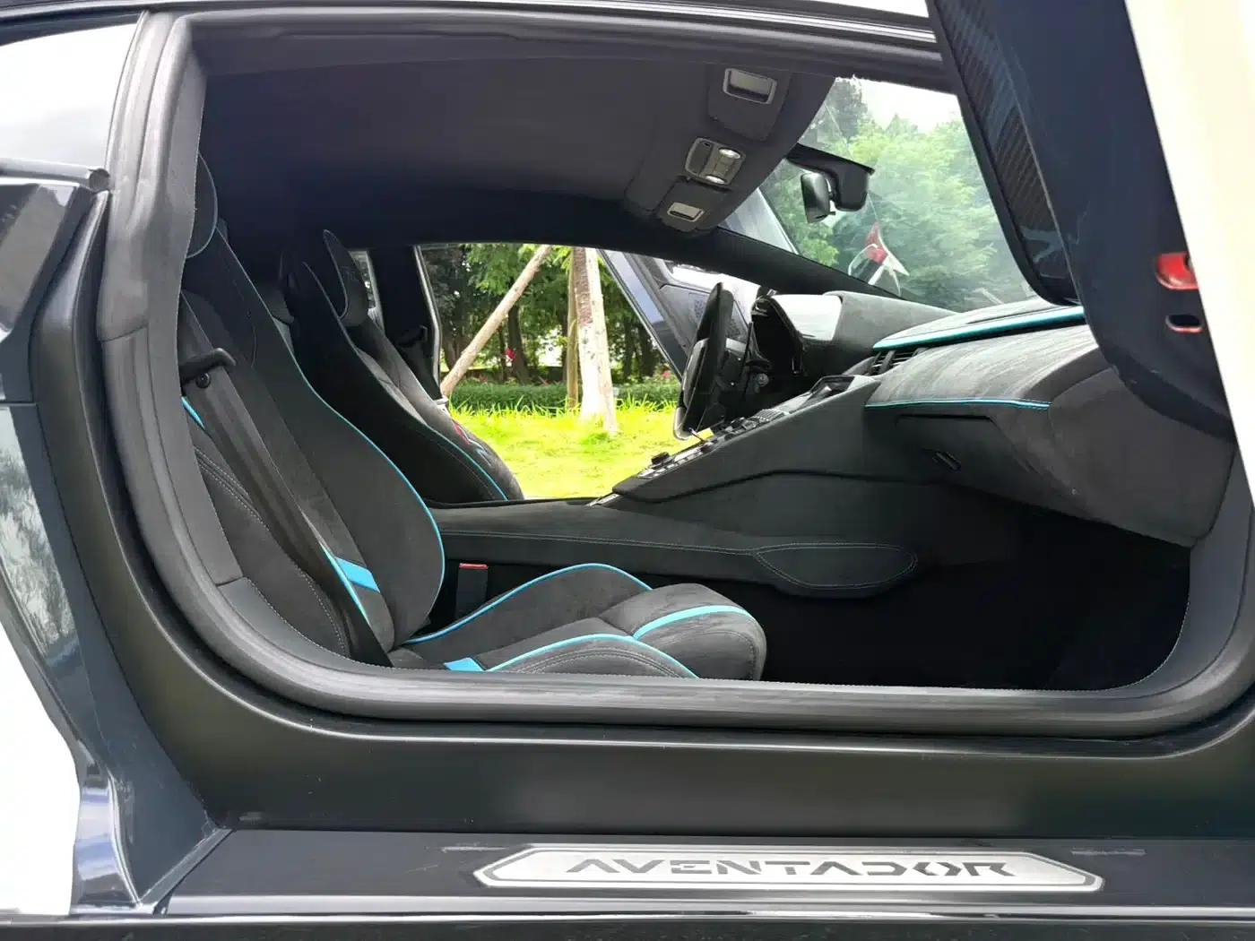 2011 Aventador LP 700-4 — миниатюра 5