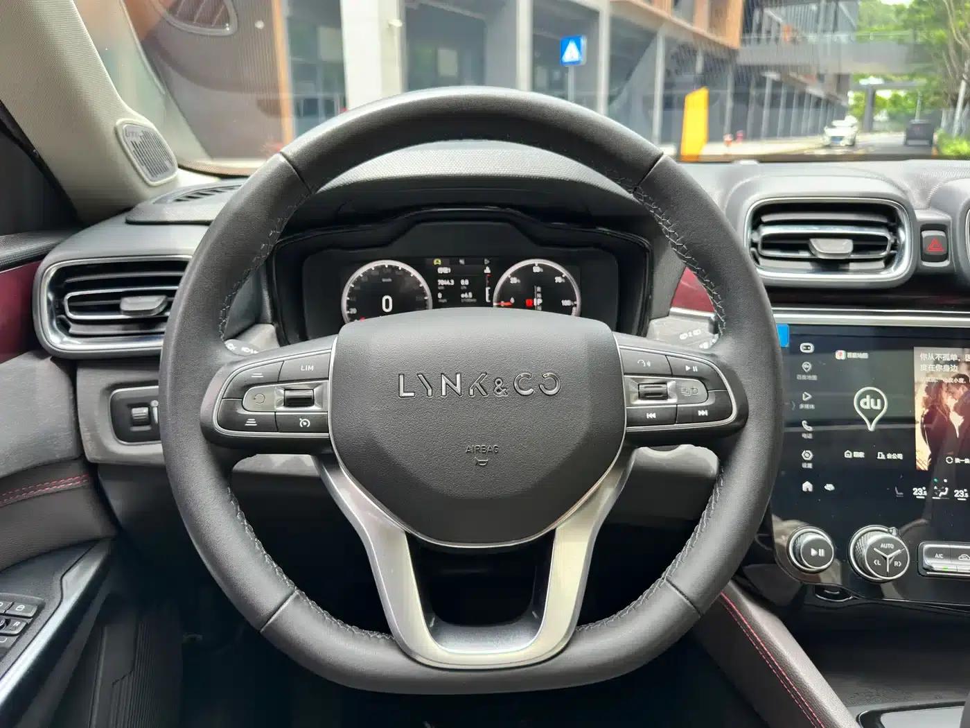 Lynk & Co 02 PHEV 2021 1.5T Pro — миниатюра 14
