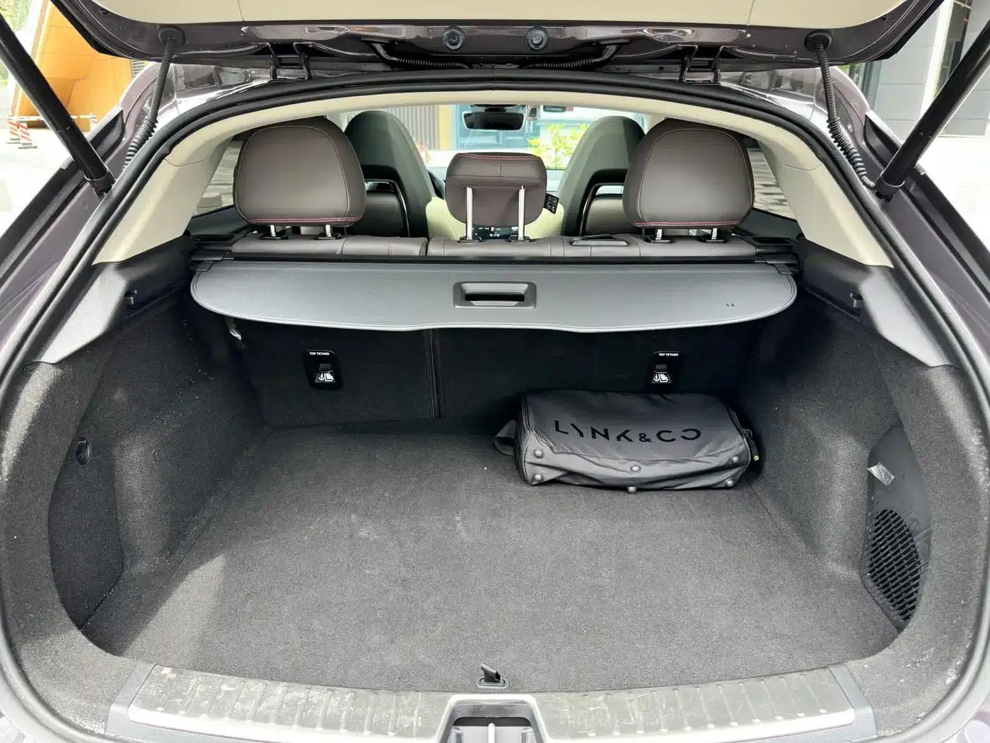 Lynk & Co 02 PHEV 2021 1.5T Pro — миниатюра 24