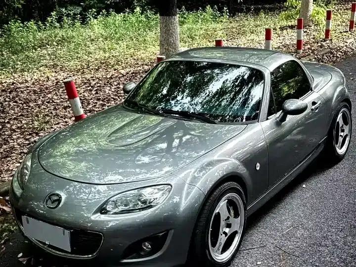Mazda MX-5 2009 2.0 — миниатюра 2