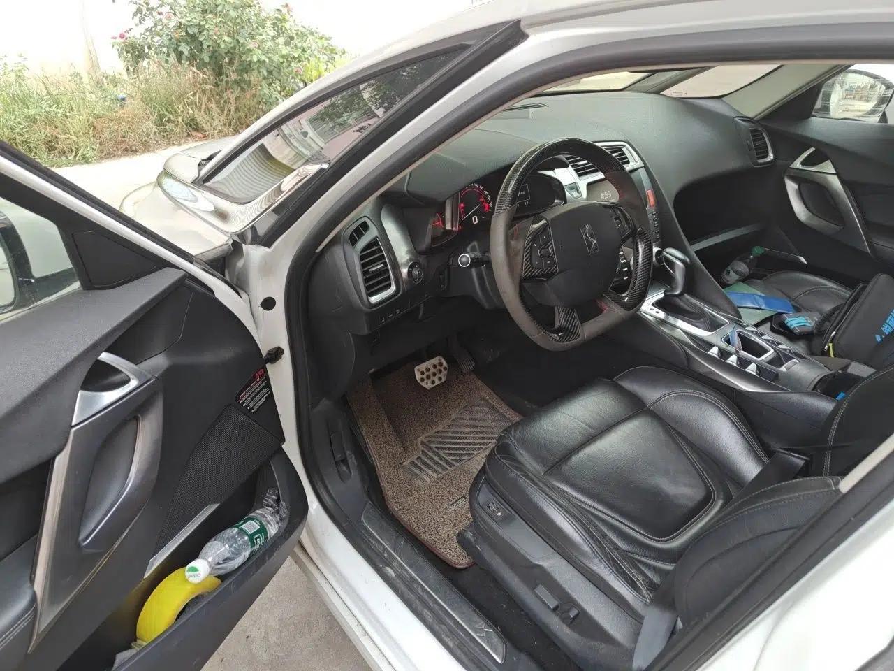 DS 5 2014 1.6T Luxury Edition THP160 — миниатюра 16