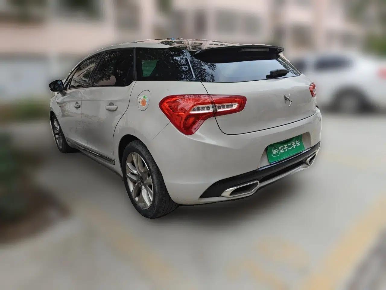 DS 5 2014 1.6T Luxury Edition THP160 — миниатюра 4