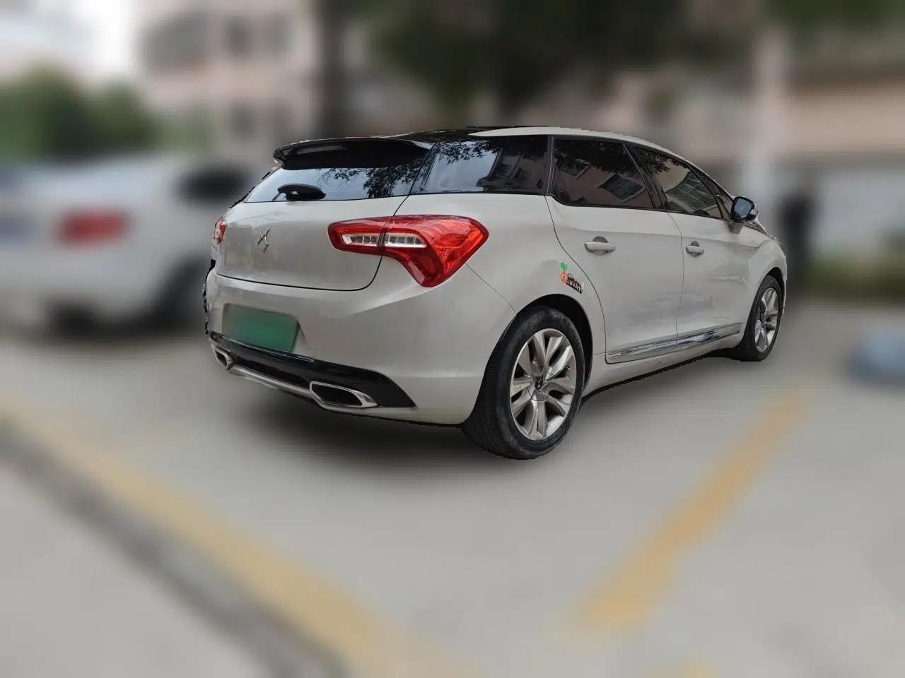 DS 5 2014 1.6T Luxury Edition THP160 — миниатюра 6