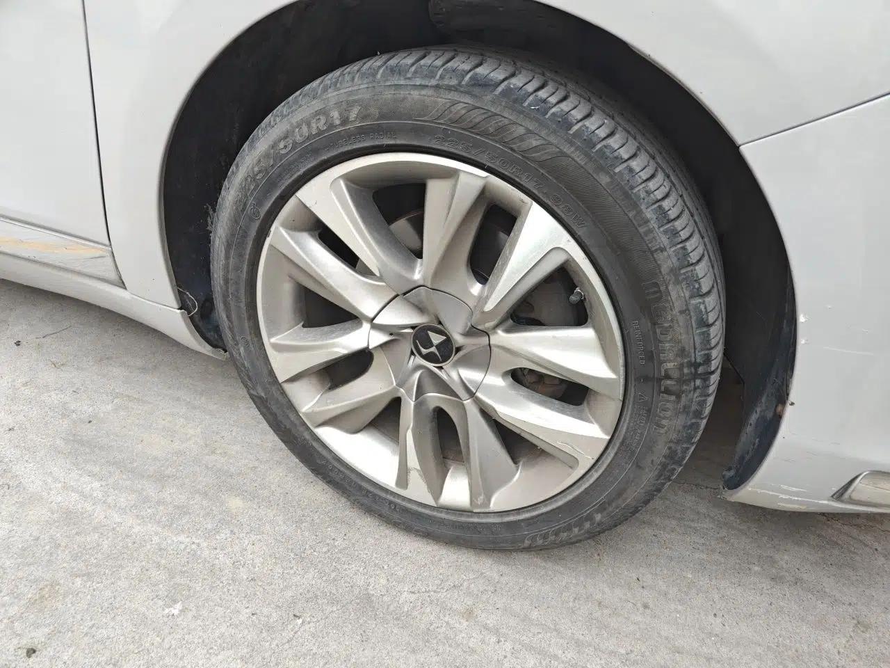 DS 5 2014 1.6T Luxury Edition THP160 — миниатюра 8