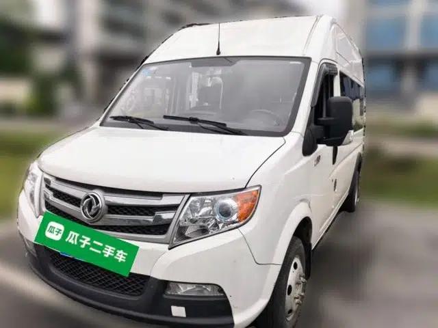 Dongfeng Yufeng 2021 2.4T Rear-Drive Logistics Vehicle Long Wheelbase High Roof Dual Rear Tires 6–9 Seats China VI Emission Standard YCY24140-60
