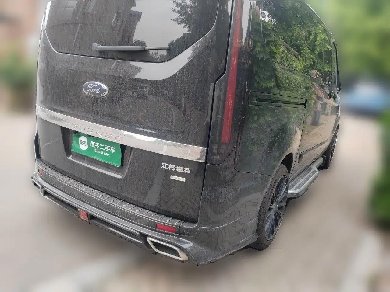 Ford Tourneo Custom — миниатюра 6