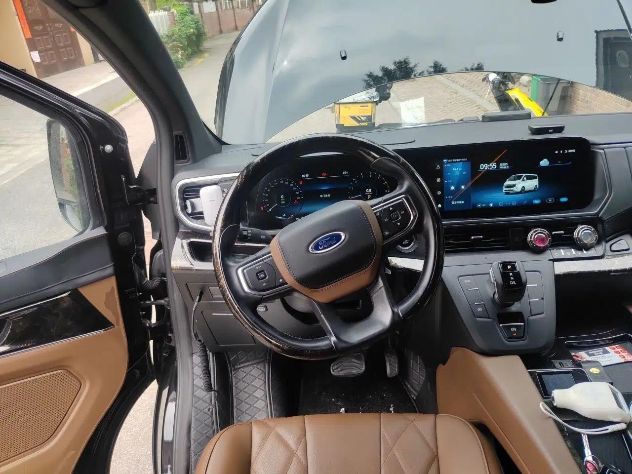 Ford Tourneo Custom — миниатюра 10