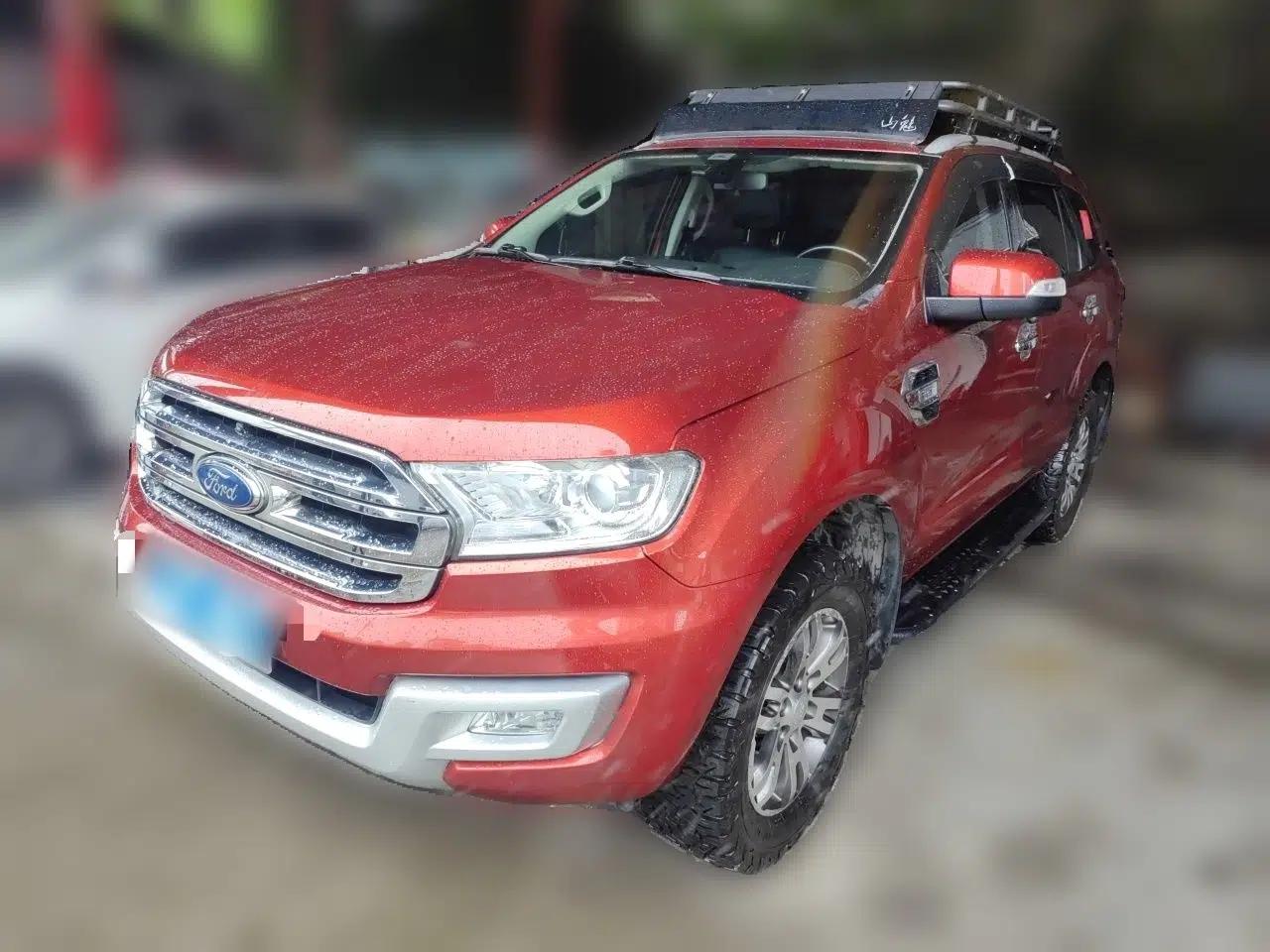 Ford Everest 2016 2.0T Gasoline Automatic 4x4 Luxury Edition — миниатюра 1