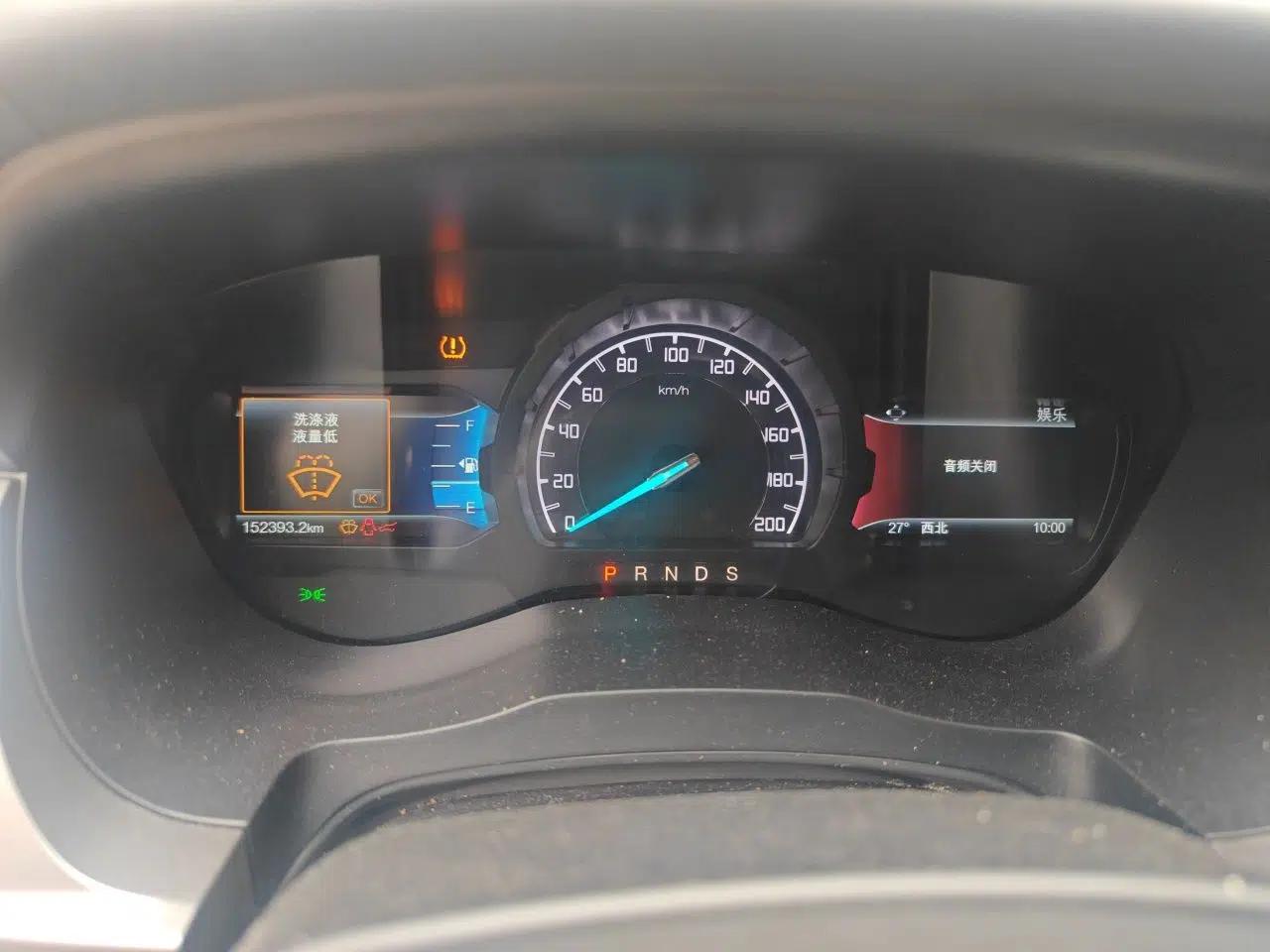 Ford Everest 2016 2.0T Gasoline Automatic Two-Wheel Drive Luxury Edition — миниатюра 11