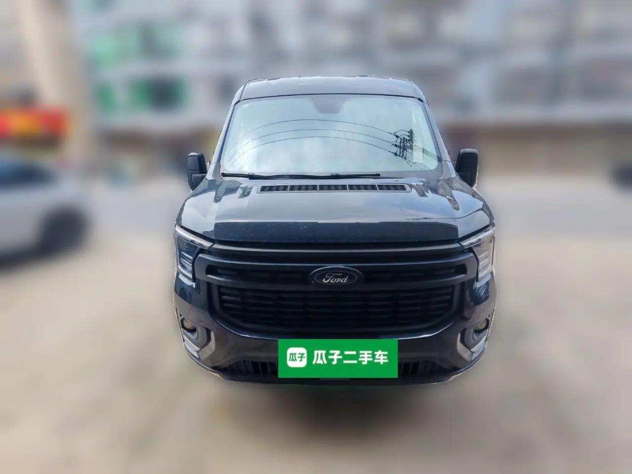 Ford Transit T8 2024 T8 2.0T Diesel Manual Mid-axle Mid-roof 6-seater Multi-function Version 2/2/2 — миниатюра 2