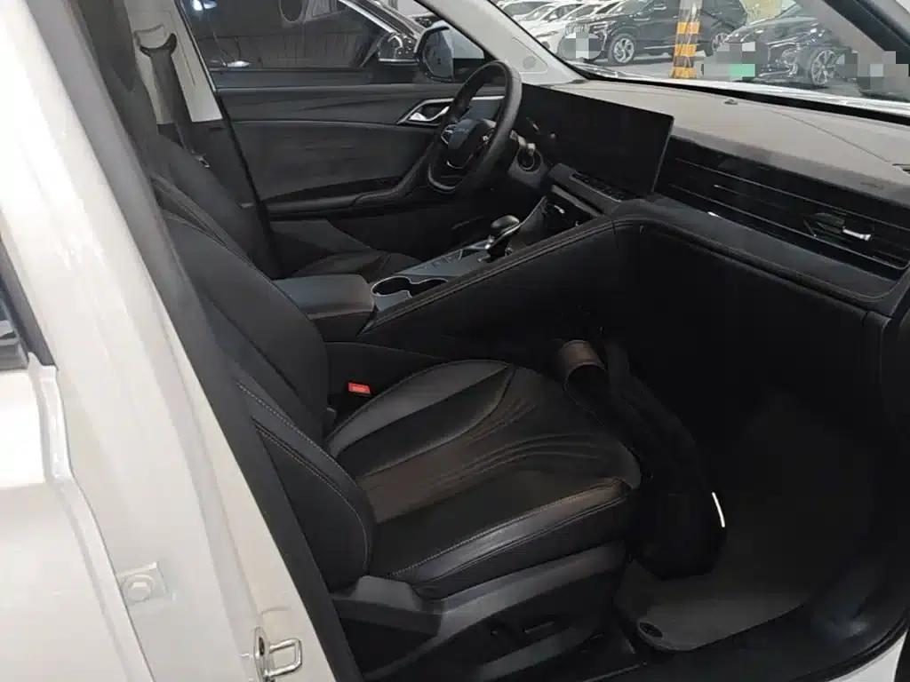 Roewe D5X DMH 2024 Model 135 Tech Edition — миниатюра 25