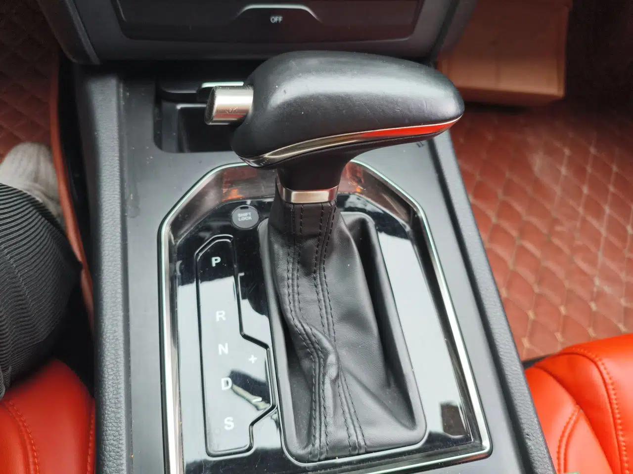 Hongqi H7 2017 1.8T Tech Model — миниатюра 14