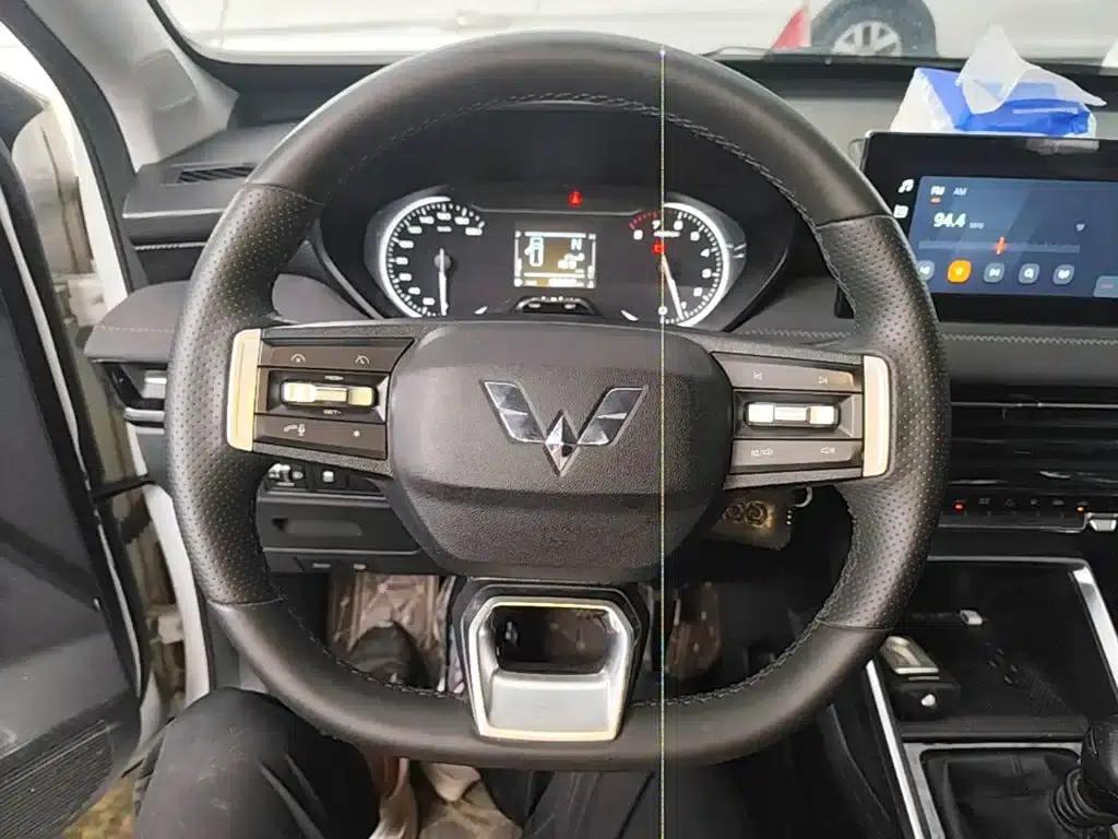 Wuling Xingchi 2022 1.5L Manual Comfort Model — миниатюра 11