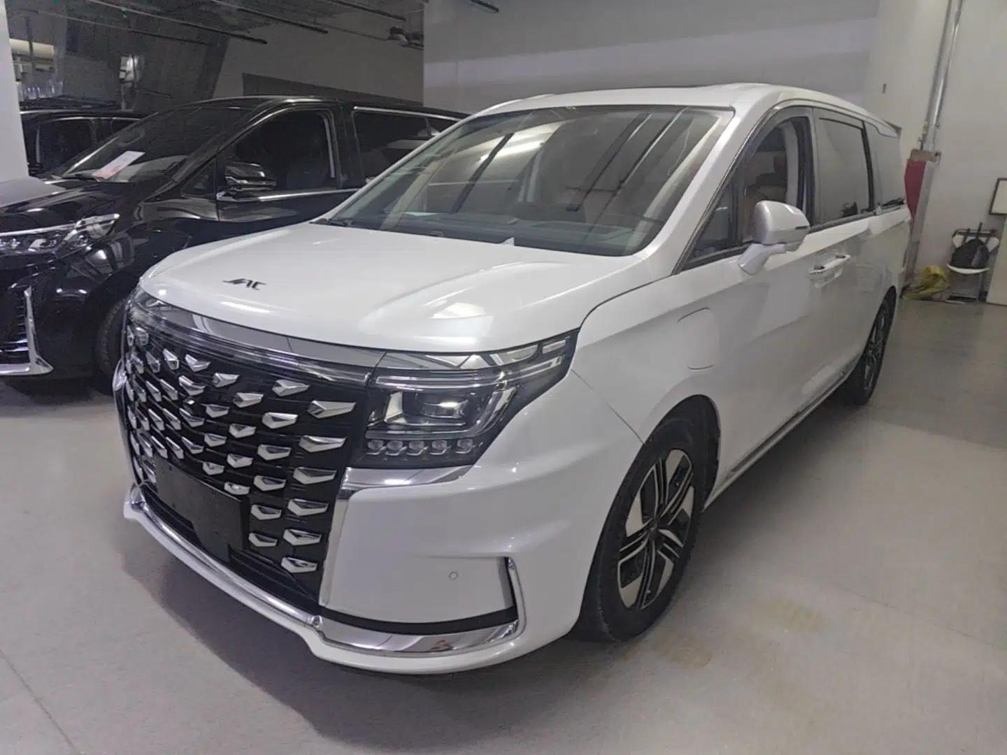 JAC Refine RF8 PHEV 2024 Hongmeng Edition 1.5T 150KM Flagship Model – Lithium Iron Phosphate — миниатюра 1