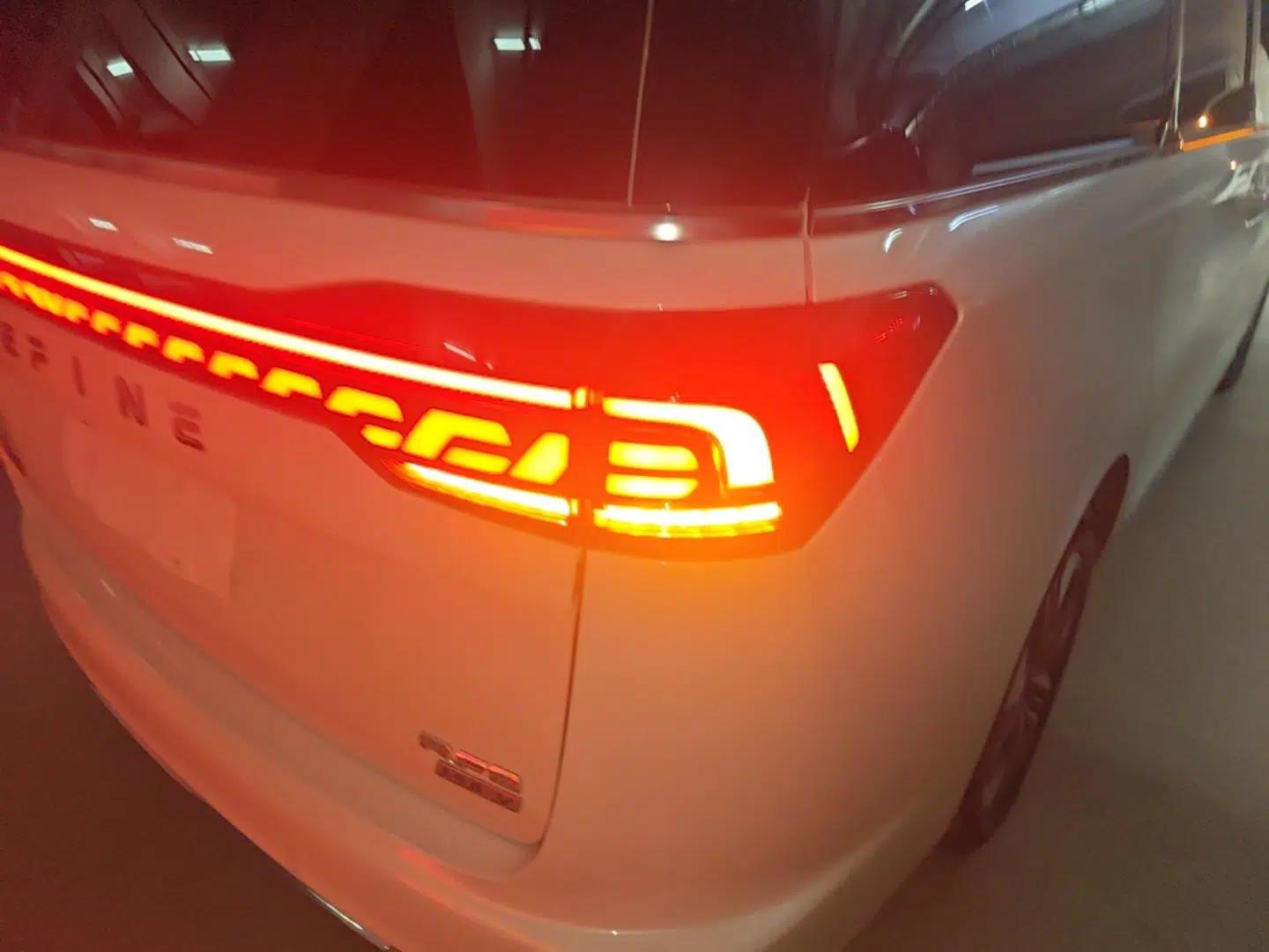 JAC Refine RF8 PHEV 2024 Hongmeng Edition 1.5T 150KM Flagship Model – Lithium Iron Phosphate — миниатюра 9