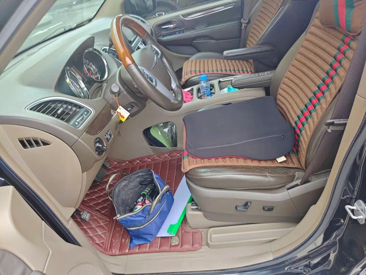 Chrysler Grand Voyager 2013 3.6L Luxury Edition — миниатюра 16