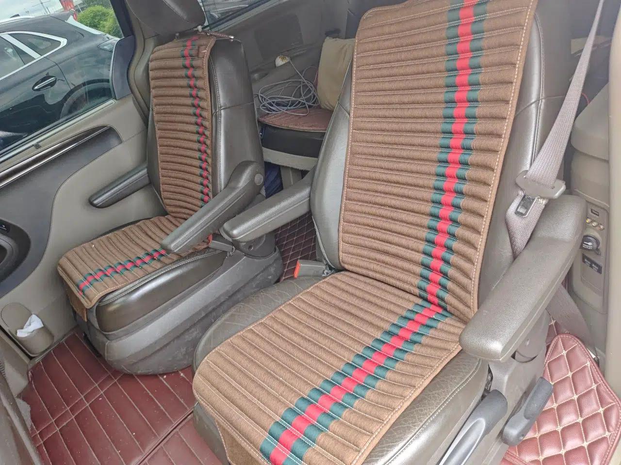 Chrysler Grand Voyager 2013 3.6L Luxury Edition — миниатюра 17
