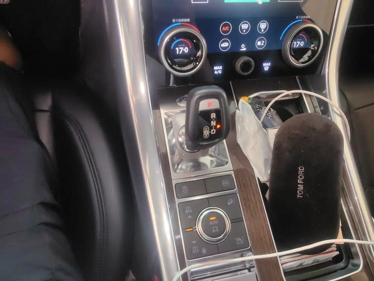 Land Rover Range SportNew Energy 2018 P400e — миниатюра 14