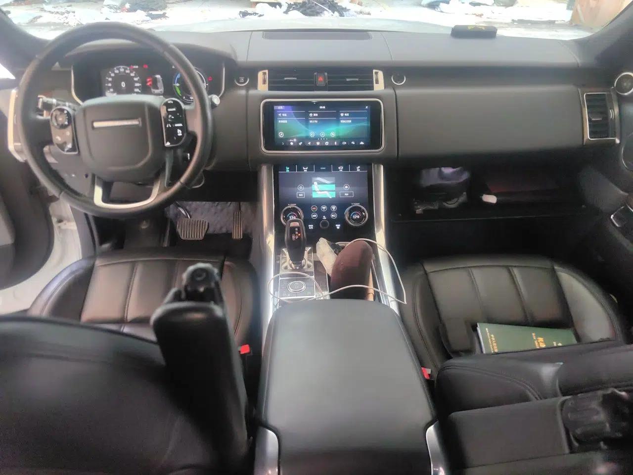 Land Rover Range SportNew Energy 2018 P400e — миниатюра 9