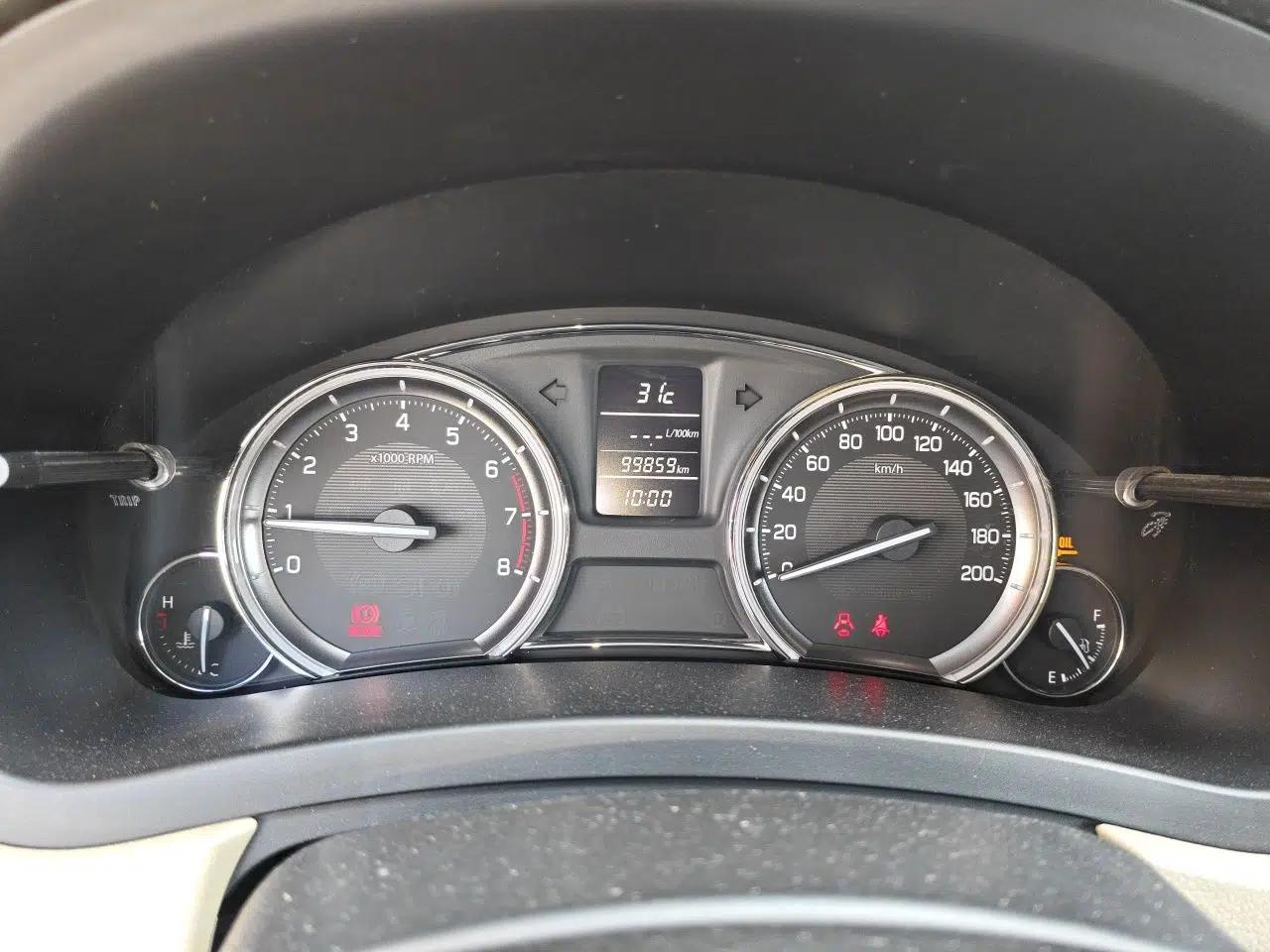 Suzuki Alivio 2015 1.6L Manual Comfort Model — миниатюра 11