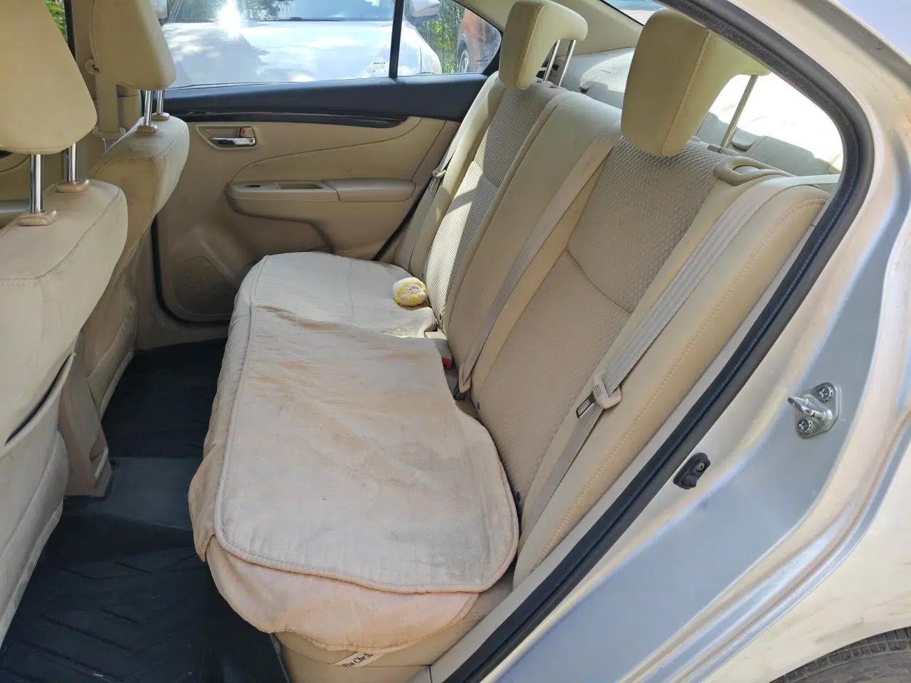 Suzuki Alivio 2015 1.6L Manual Comfort Model — миниатюра 17