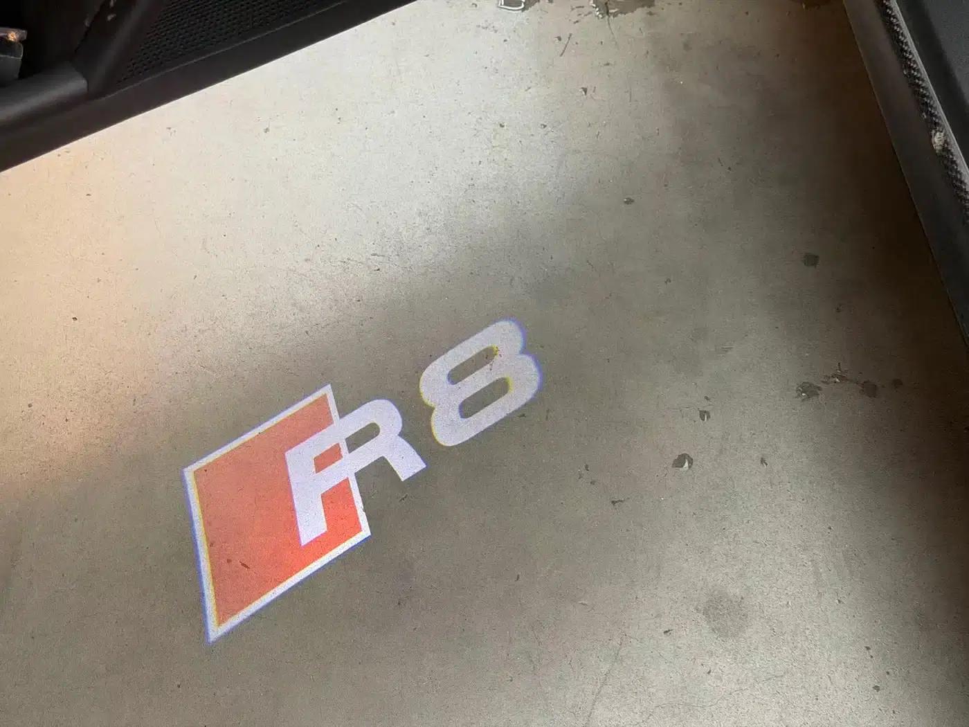 Audi R8 2010 5.2 FSI quattro — миниатюра 11