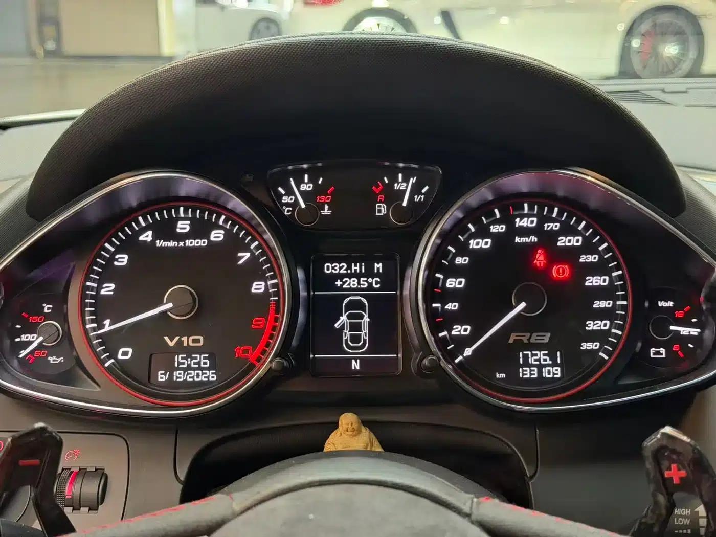 Audi R8 2010 5.2 FSI quattro — миниатюра 13