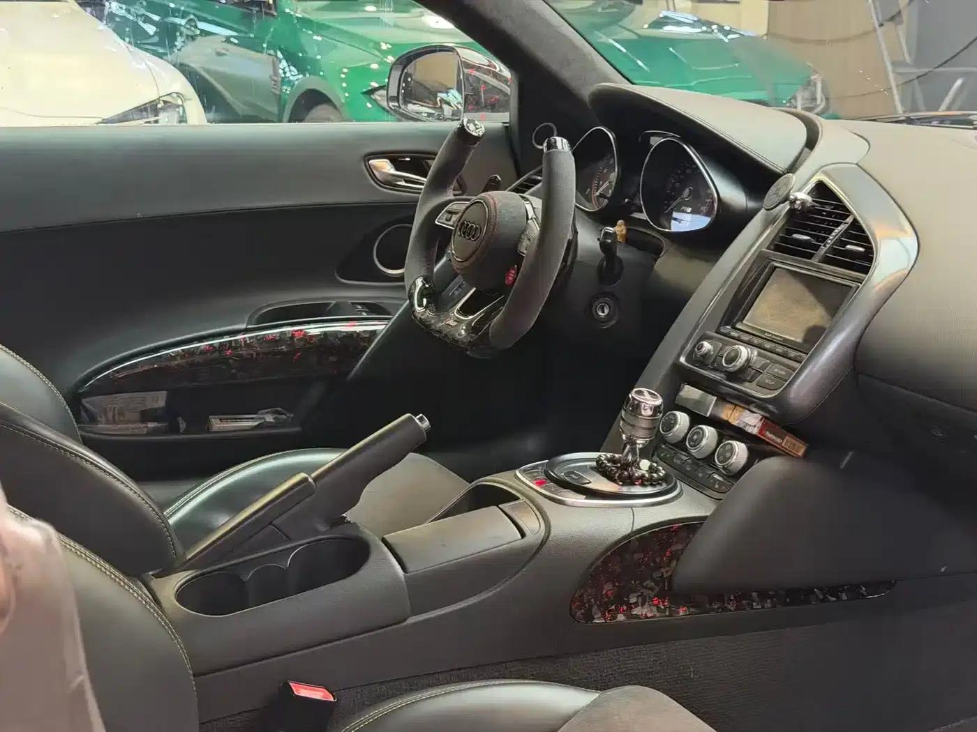 Audi R8 2010 5.2 FSI quattro — миниатюра 19