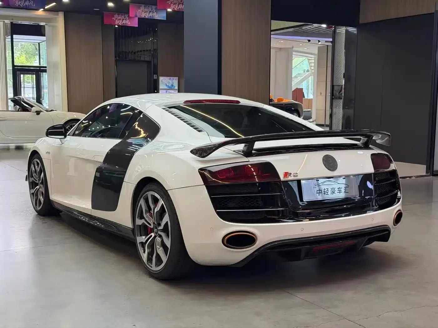 Audi R8 2010 5.2 FSI quattro — миниатюра 4